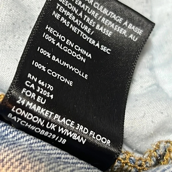 Urban Outfitters BDG‎  cut off's. Size 27. Slightly Distressed. - Picture 8 of 11